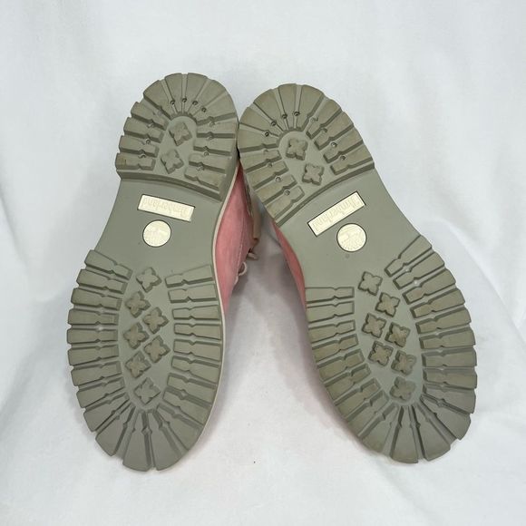 Pink Timberlands - Picture 10 of 11